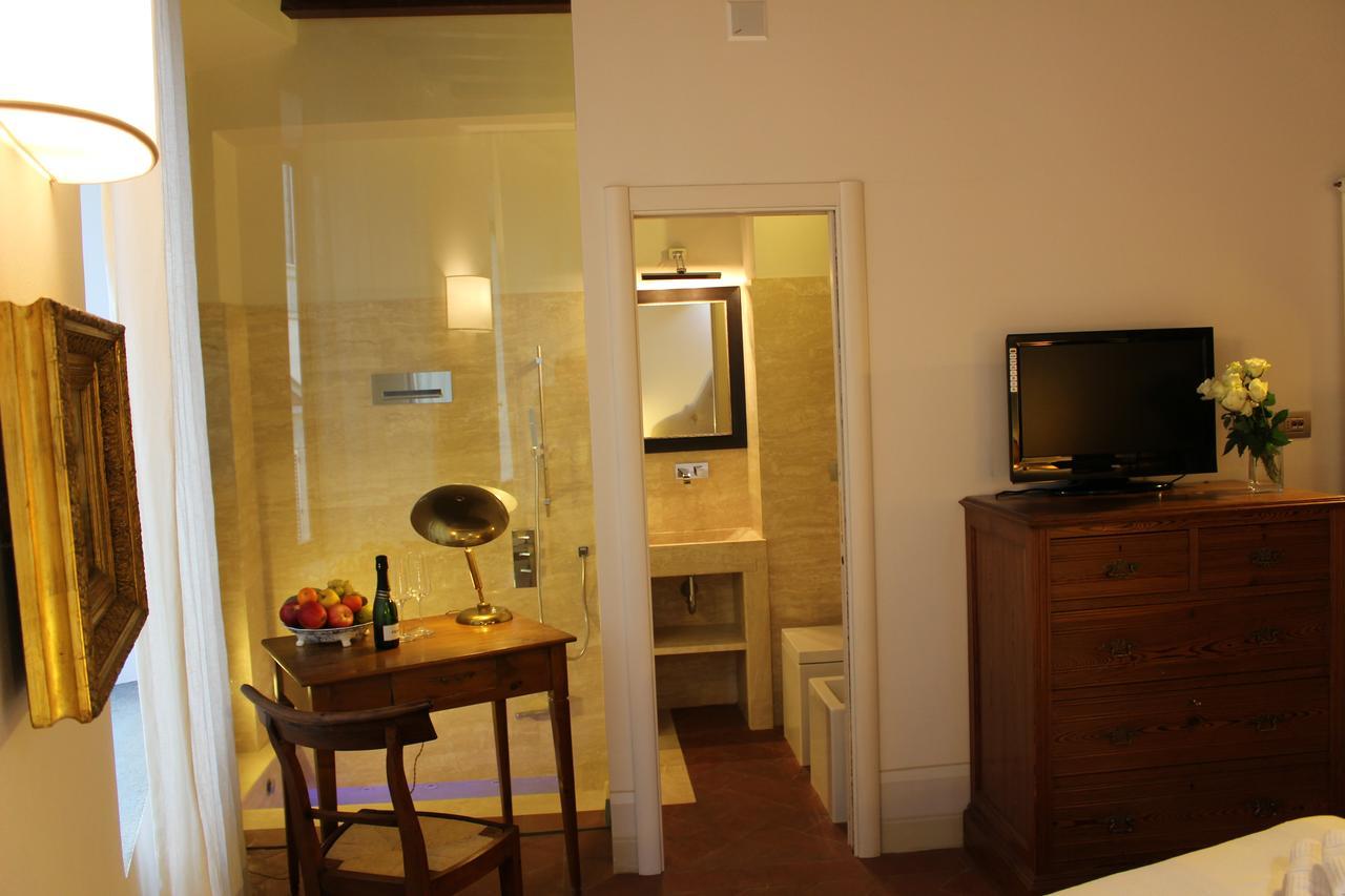 B & B Righi In Santa Croce Florencia Exterior foto